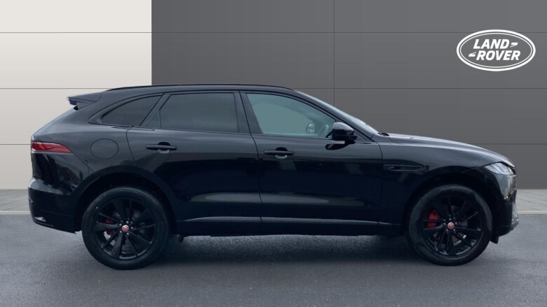 Jaguar F-Pace 2.0 D200 R-Dynamic Black 5dr Auto AWD Diesel Estate